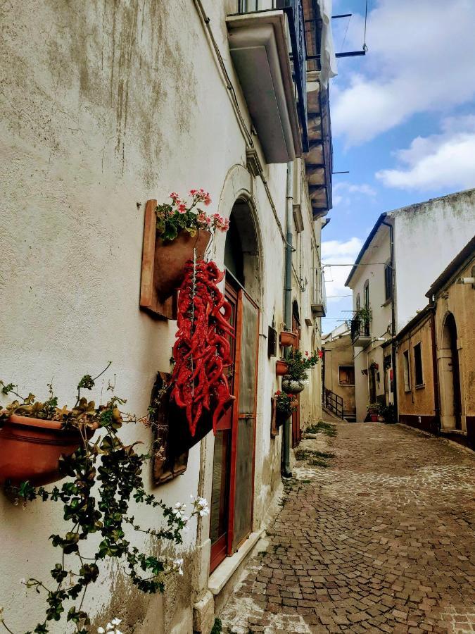 Le Origini Casa In Borgo Tipico Lucano Trivigno Экстерьер фото